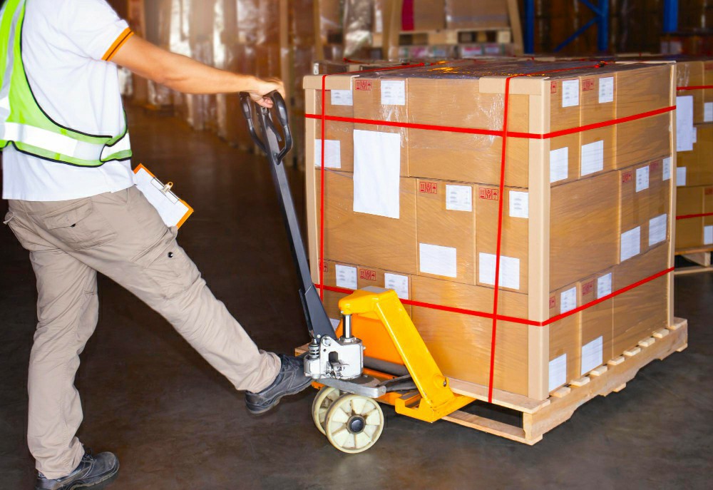 Top Free Online Manual Handling Courses for Workplace Safety in Ireland - Health and Safety Training UK