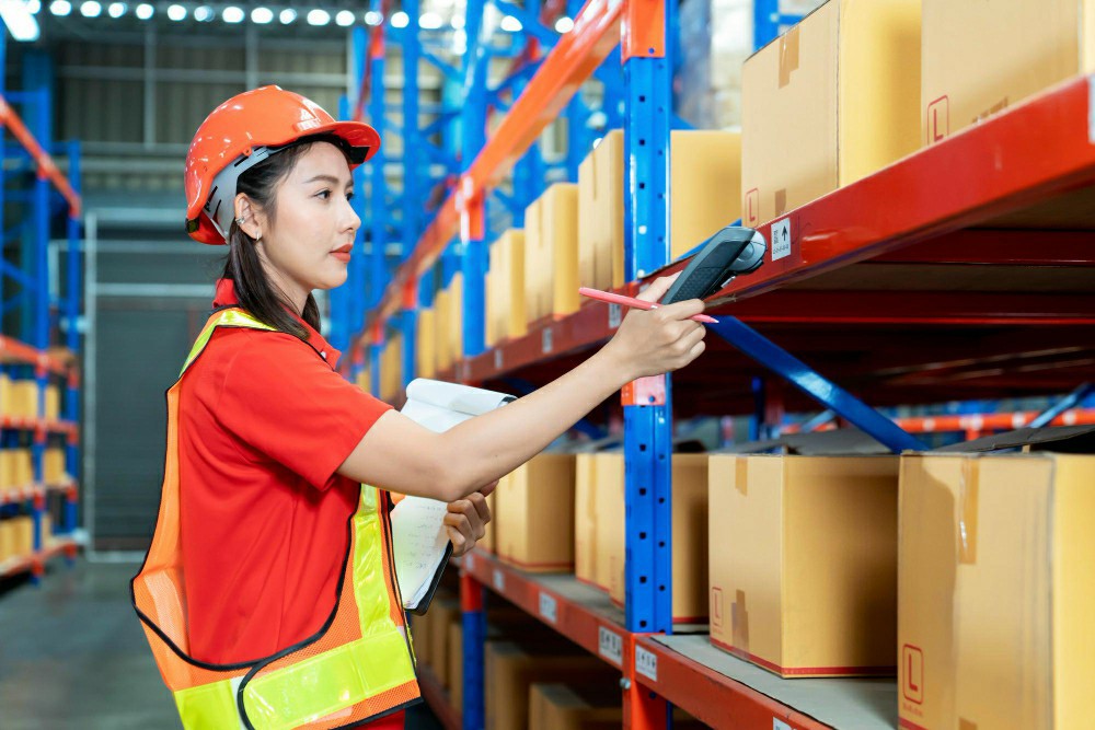 Elevate Your Career with Our Manual Handling Course Online - Health and Safety Training UK