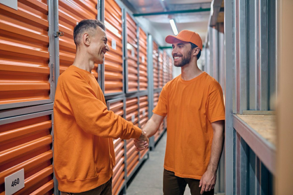 Master Safe Lifting Techniques with Our Online Manual Handling Course - Health and Safety Training UK