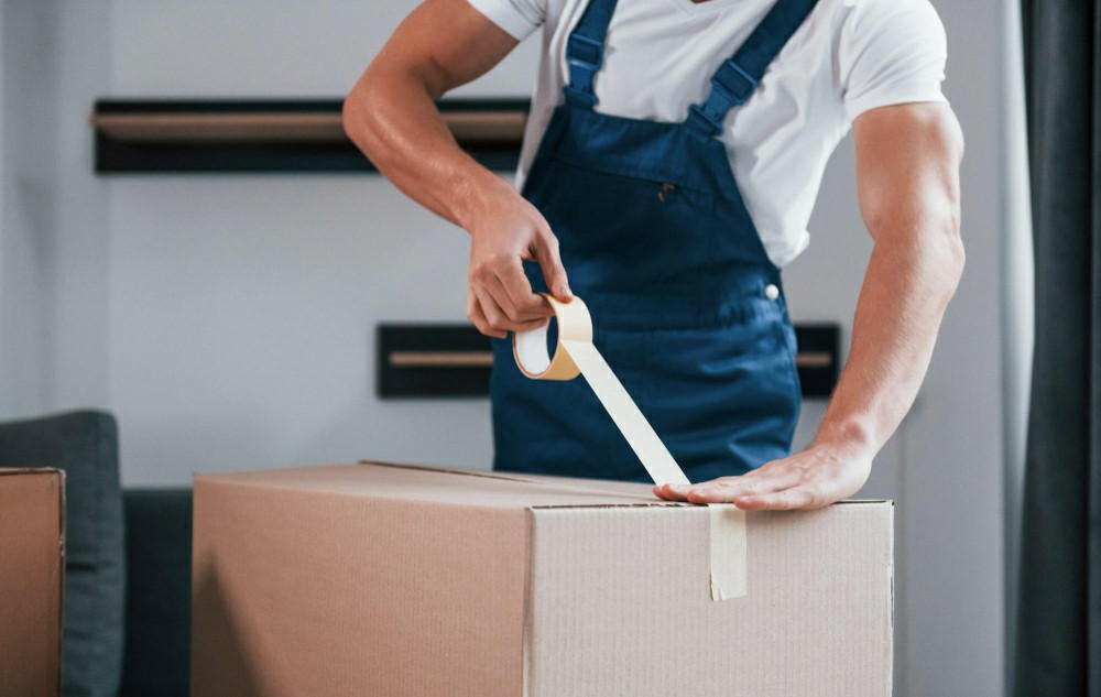 Master Manual Handling Skills: The Chris Mee Safety Training Advantage - Health and Safety Training UK