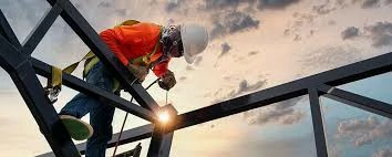Harnessing Cutting-Edge Technology for Effective Working at Heights Training - Health and Safety Training UK