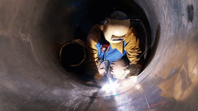 Elevate Safety Standards: Confined Space Entry Training Online in Ireland - Health and Safety Training UK