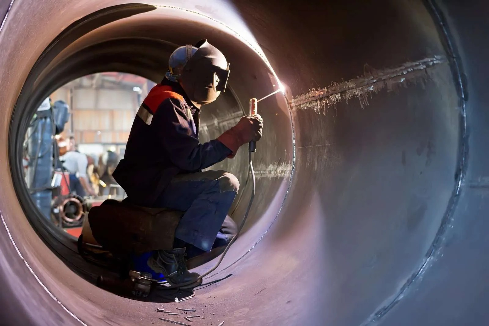 Confined Space Awareness Training: Essential Online Certification for Irish Workplaces - Health and Safety Training UK