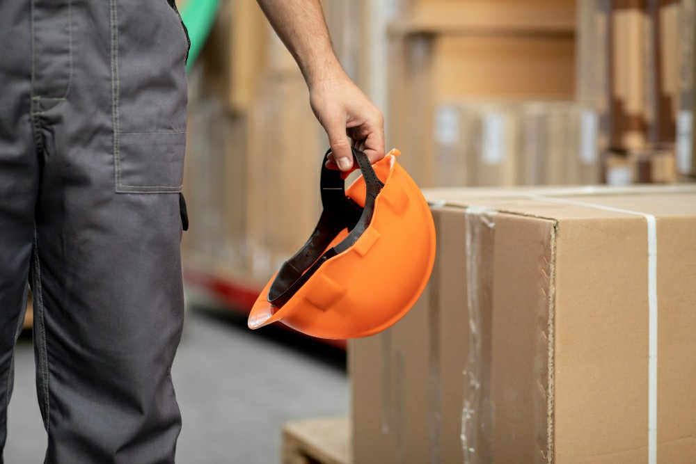 Empower Your Workforce: Gain Essential Manual Handling Skills Online in Ireland - Health and Safety Training UK