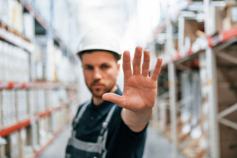 Master Online Manual Handling Certification for a Safer Workplace in Ireland - Health and Safety Training UK